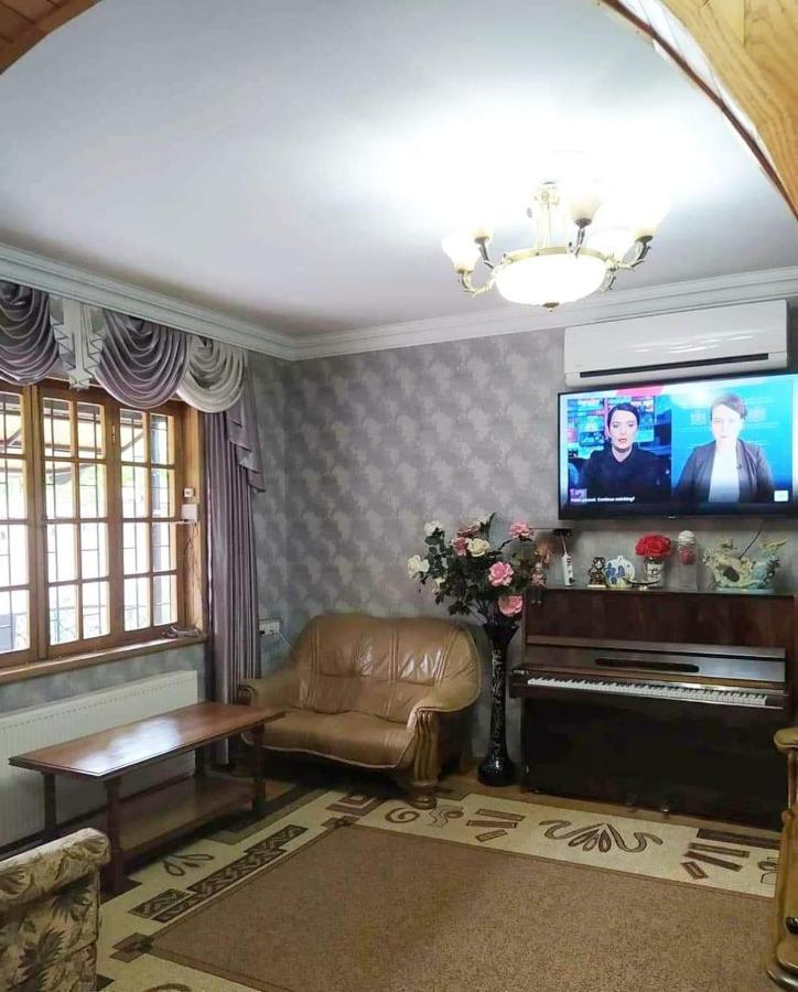 Villa In Тбилиси Экстерьер фото